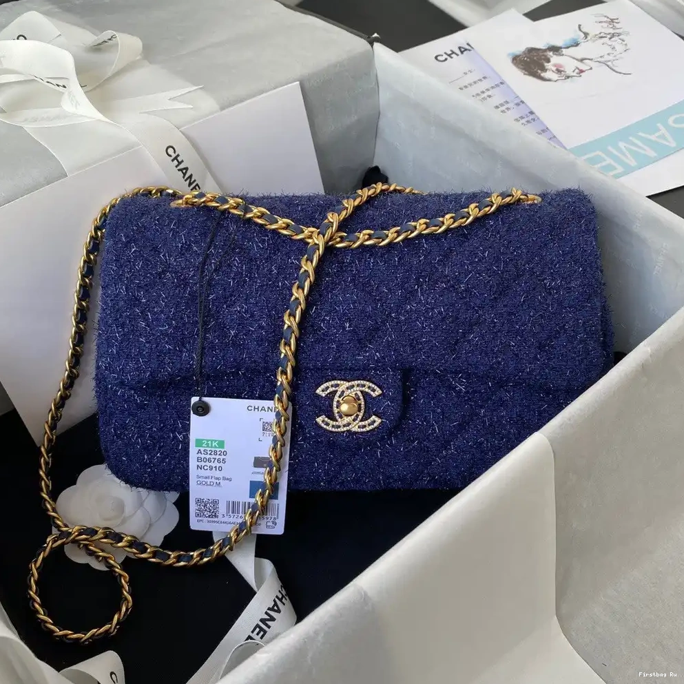 First Bag Ru BAG FLAP CHANEL 0527